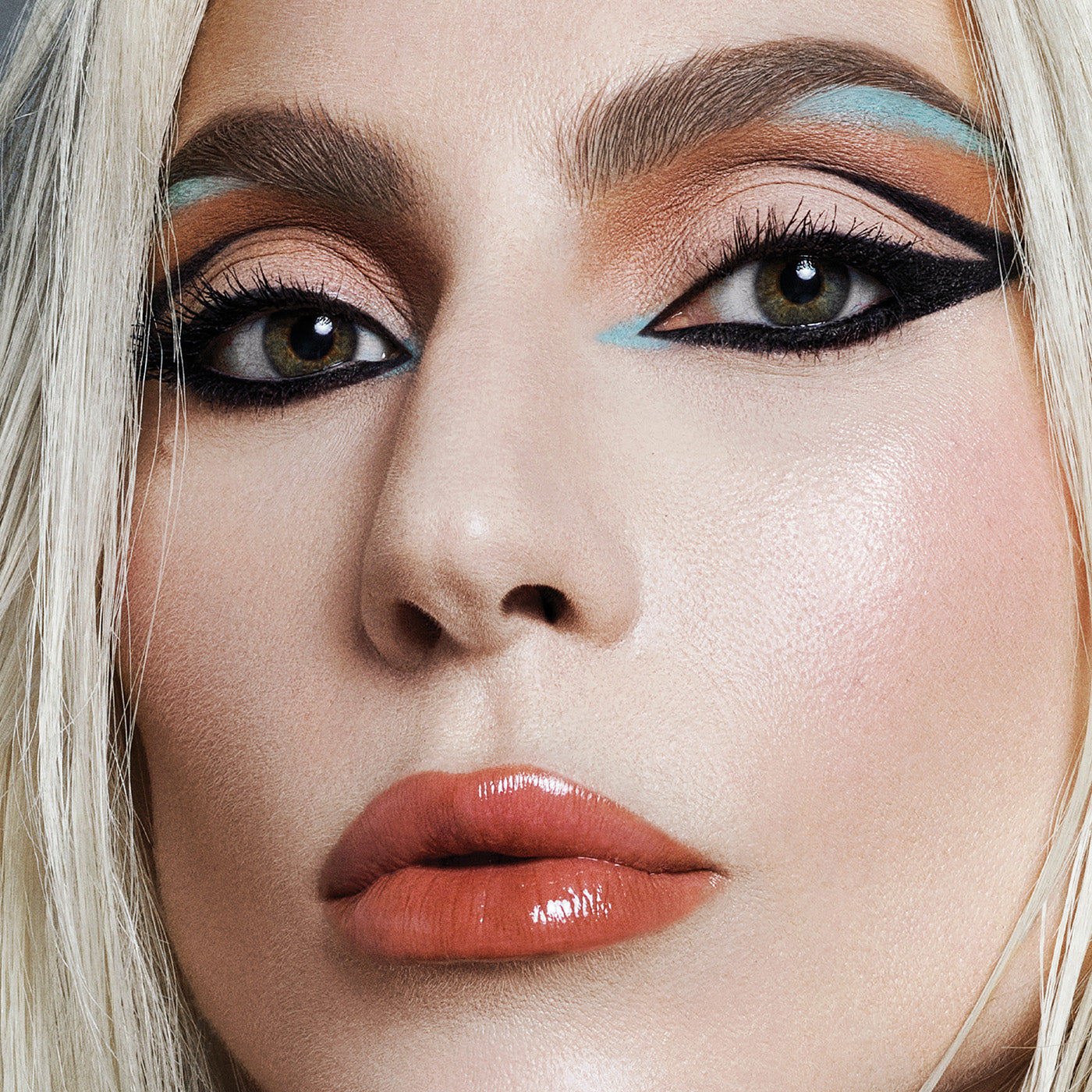 B STRUCTURAL VOLUMIZING + LENGTHENING MASCARA